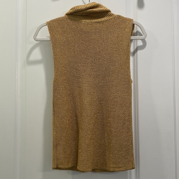 Linda Allard Ellen Tracy gold sleeveless top size M - Picture 3 of 4